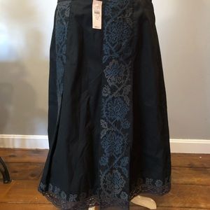 Brand new Ann Taylor Loft 3/4 length skirt!